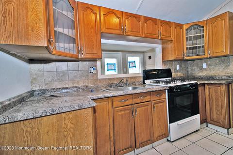 8 Poplar St, Waretown, NJ 08758 photo 15