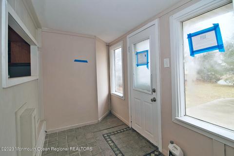 8 Poplar St, Waretown, NJ 08758 photo 5