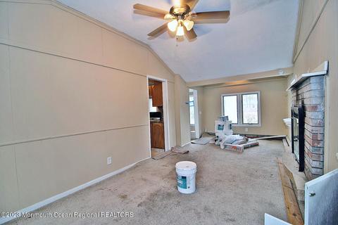 8 Poplar St, Waretown, NJ 08758 photo 10