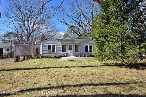 8 Poplar St, Waretown, NJ 08758