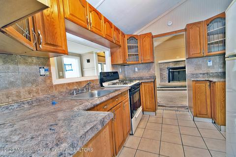 8 Poplar St, Waretown, NJ 08758 photo 14