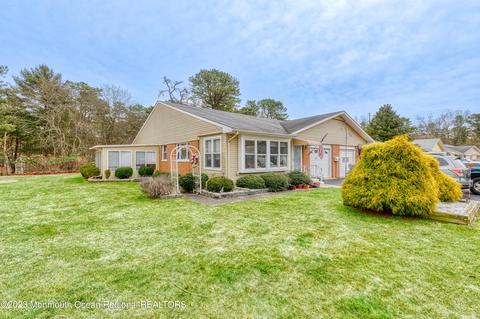 20 Franklin Ln #A, Whiting, NJ 08759