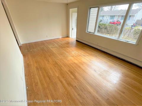 960 Midvale Ave, Brick, NJ 08723 photo 7