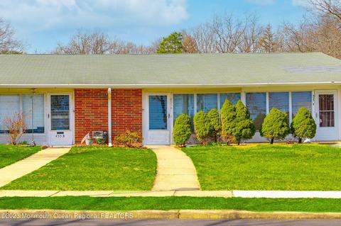 433 Picardy Ct #C, Lakewood, NJ 08701