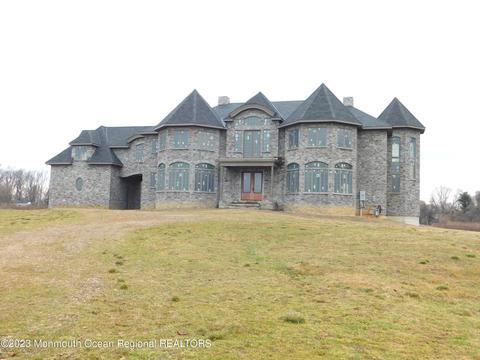 18 Princeton Ln, Colts Neck, NJ 07722