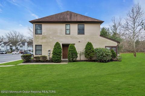 67 Westchester Dr, Little Egg Harbor, NJ 08087