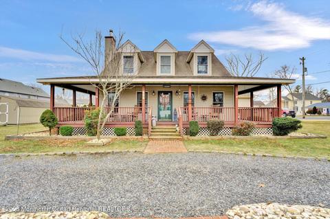 237 Madison Ave, Bayville, NJ 08721