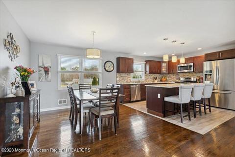 621 Peter Pl, Brick, NJ 08723 photo 12
