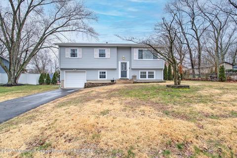 3 Dogwood Dr, Jackson, NJ 08527