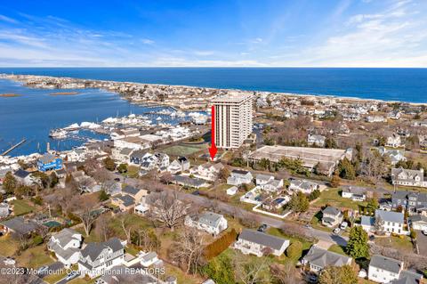 32 West St, Monmouth Beach, NJ 07750