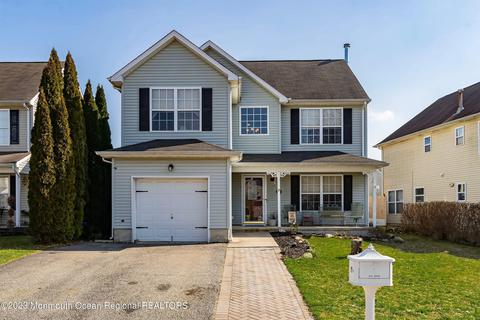 9 Marlin Dr, Bayville, NJ 08721