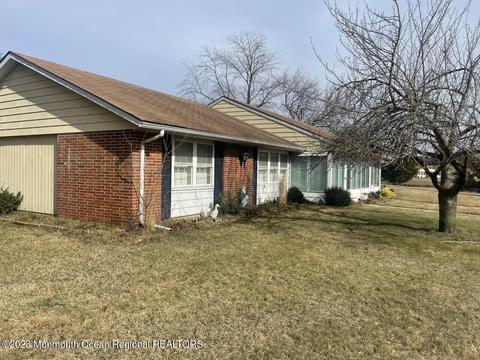 323 Coventry Ct # A, Lakewood, NJ 08701