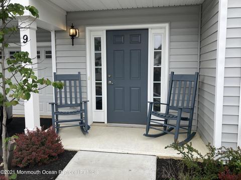 9 Fields Way, West Long Branch, NJ 07764