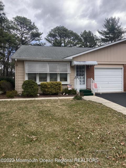 5 Molly Pitcher Ct #A, Whiting, NJ 08759