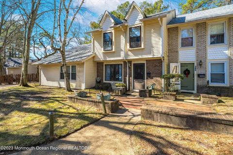 188 Colony Cir, Lakewood, NJ 08701