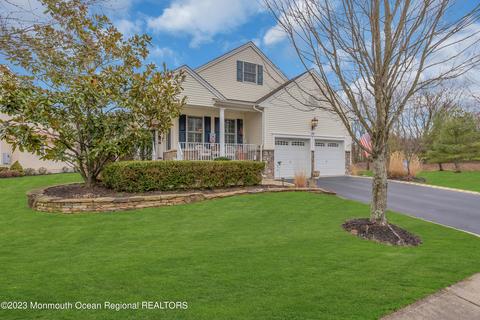 200 Rolling Meadows Blvd N, Ocean, NJ 07712