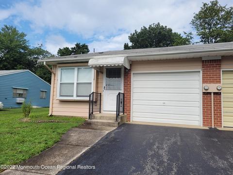 138 Hudson Pkwy #A, Whiting, NJ 08759