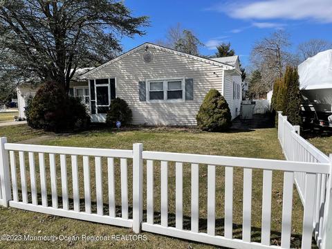 600 Peter Pl, Brick, NJ 08723