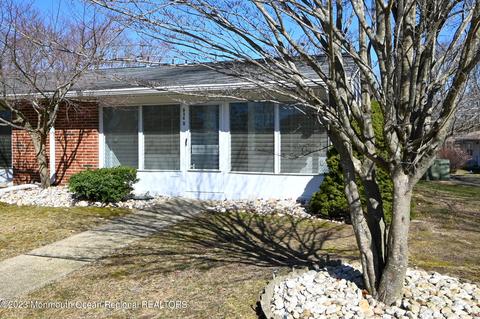 536 Dartmoor Ct # d, Lakewood, NJ 08701