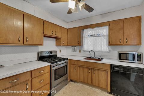 6 Steven Pl, Jackson, NJ 08527 photo 8