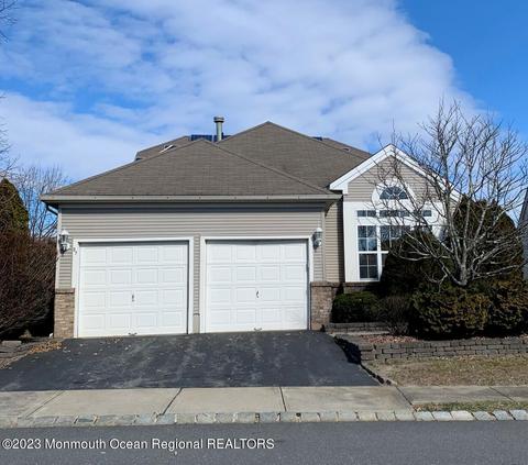 37 Dunrovin Ct, Manchester, NJ 08759