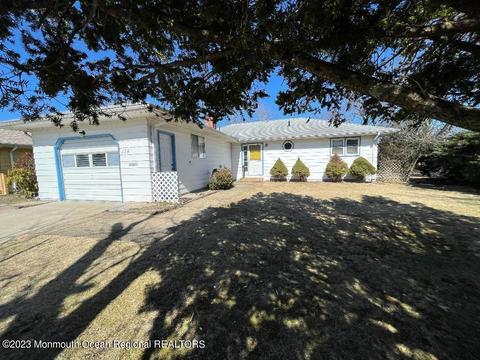 134 Charlotteville Dr S, Toms River, NJ 08757