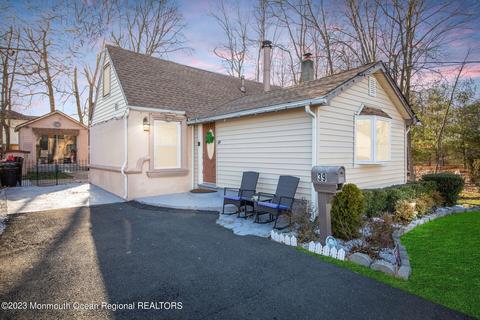 39 Salem Pl, Cliffwood, NJ 07721