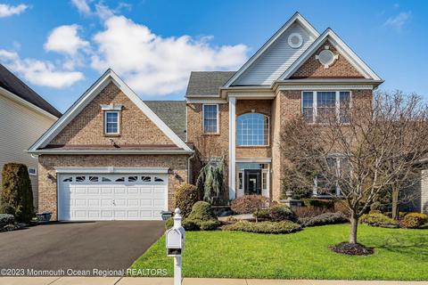 14 Riviera Dr, Monroe, NJ 08831