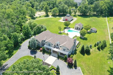 24 Downing Hill Ln, Colts Neck, NJ 07722