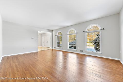 4 Tranquility Ct, Holmdel, NJ 07733 photo 8