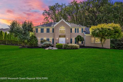 4 Tranquility Ct, Holmdel, NJ 07733