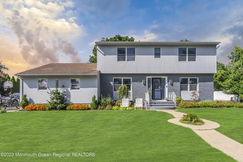 30 Dwight Dr, Ocean, NJ 07712