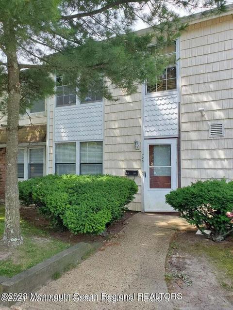 1724 Princeton Ave, Lakewood, NJ 08701