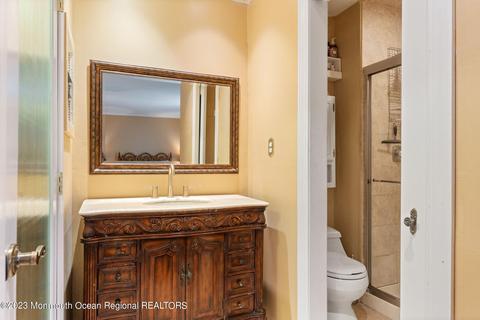 2 Bugle Ct, Howell, NJ 07731 photo 17