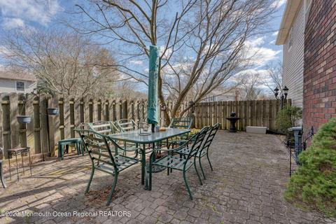 2 Bugle Ct, Howell, NJ 07731 photo 27