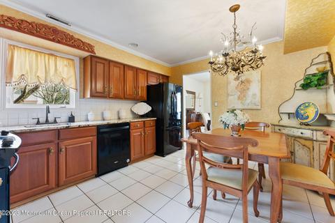 2 Bugle Ct, Howell, NJ 07731 photo 10