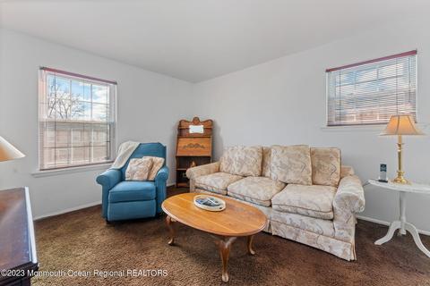 2 Bugle Ct, Howell, NJ 07731 photo 22