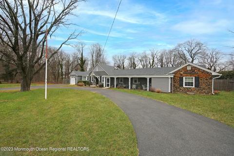 33 Meadow Dr, Shrewsbury, NJ 07702