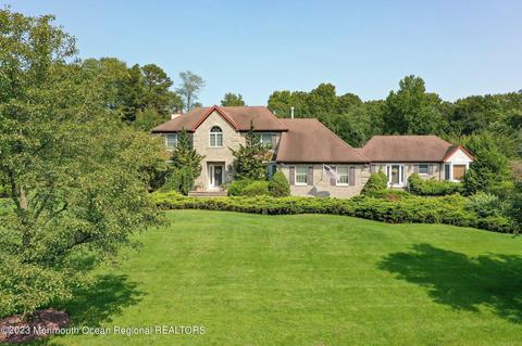 9 Seaman Rd, Freehold, NJ 07728