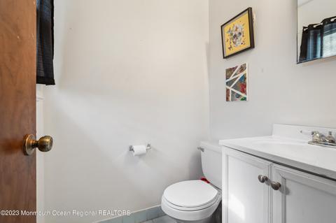 402 6th St, Waretown, NJ 08758 photo 9