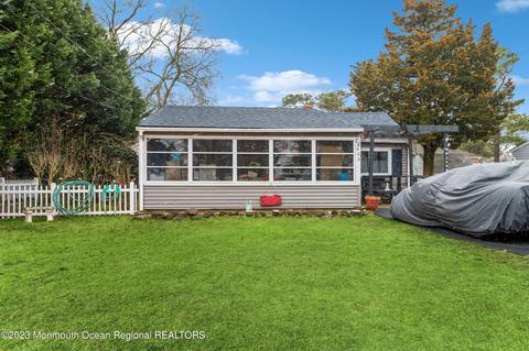 903 Beach Blvd, Forked River, NJ 08731