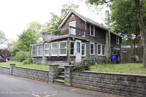 20 E Camp Walk, Island Heights, NJ 08732