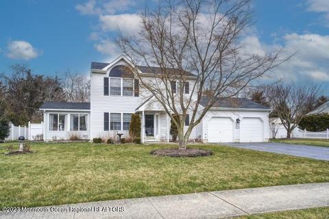 18 Evelyn Ct, Brick, NJ 08723