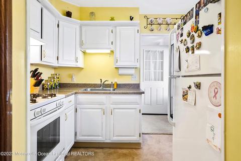 475 Augustus Rd, Brick, NJ 08723 photo 10