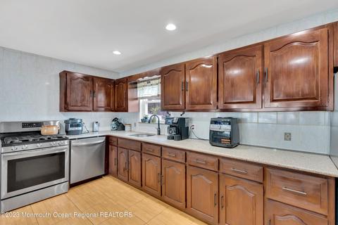 17 Laurel Ave, Jackson, NJ 08527 photo 11
