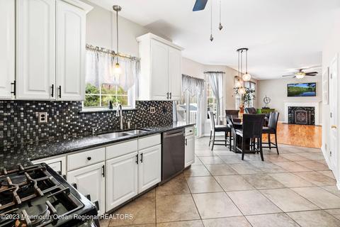 2 Frontier Ln, Jackson, NJ 08527 photo 11