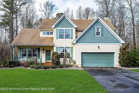 2 Frontier Ln, Jackson, NJ 08527