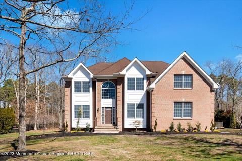 23 Popper St, Manahawkin, NJ 08050