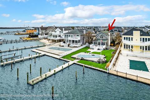 822 North Dr, Brick, NJ 08724