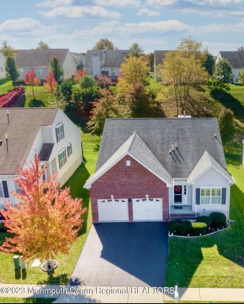7 Apple Blossom Ln, Howell, NJ 07731